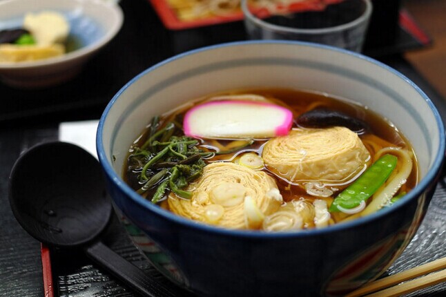 這家面館憑啥在頻頻面臨“洗牌”的餐飲業(yè)站穩(wěn)腳跟？|餐飲界