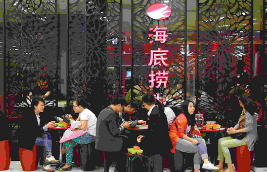 海底撈花55萬(wàn)月租進(jìn)軍香港市場(chǎng)，3層巨鋪24小時(shí)營(yíng)業(yè)！