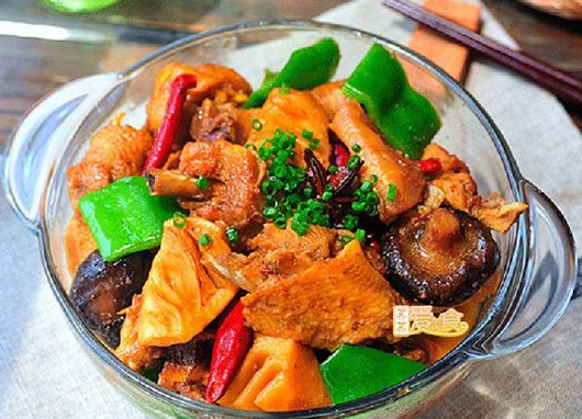 大數(shù)據(jù)告訴你：是誰(shuí)支撐黃燜雞瘋狂擴(kuò)張到現(xiàn)在？