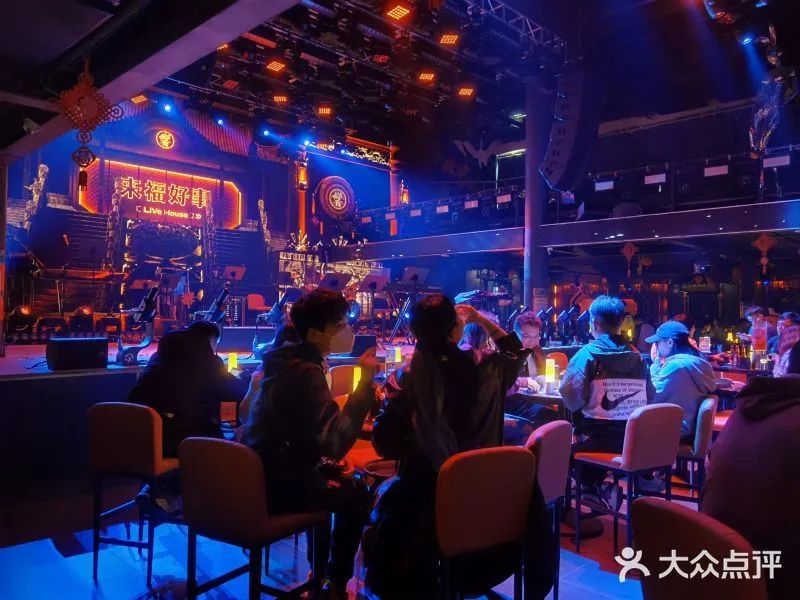 帶動(dòng)商圈人流增幅50% 這家Live house靠什么？|餐飲界